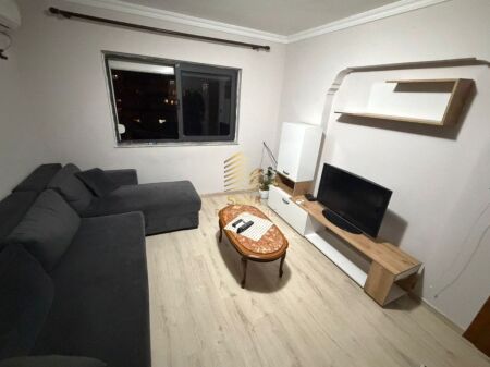 Qira, Apartament 1+1, Myslym Shyri, 55.000 ALL/muaj