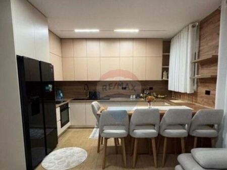 Appartamento 1+1 in affitto in Via Dibrës  ID: 530281057-81