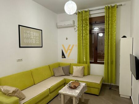 JEPET APARTAMENT 1+1+BLK ME QIRA TE PALLATET AGIMI 600 EURO