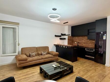 APARTAMENT 1+1 ME QIRA TE KODRA E DIELLIT