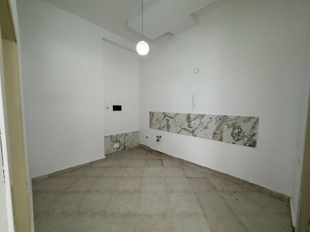 Shitje | Ambjent Biznesi | Astir | 135000 €