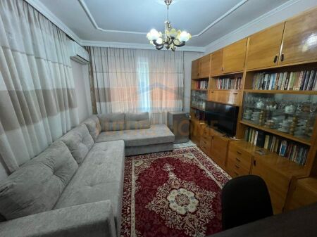 Rent, Apartment 1+1, Elbasanit Street, Tirana.