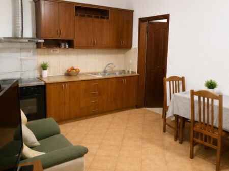 Qera | Vilë 1 + 1 | Rruga e Durresit | 350 €/muaj