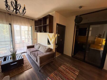 JEPET APARTAMENT 1+1+BLK ME QIRA TE LIQENI I THATE 600 EURO