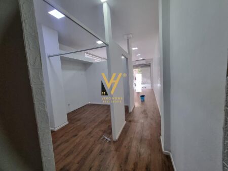 JEPET AMBIENT BISNESI 50 M2 ME QERA NE MYSLYM SHYR 60.000 LEKE