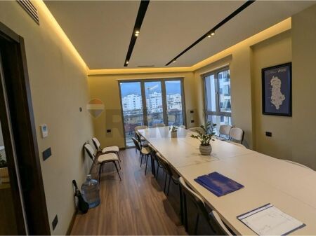 Appartamento - In Affitto - Via Kavaja, Tirana(ID: 530411001-1365)