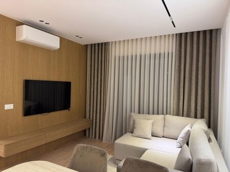  Apartament 1+1 me Qira – Komuna e Parisit | Premium | I Ri 2025 | I Pabanuar