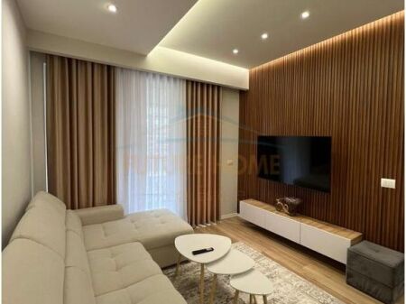 Shitet, Apartament 1+1, Rruga Jordan Misja, Tiranë