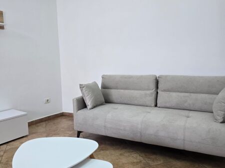 Apartament me qera 2+1+2 te Shkolla e Baletit