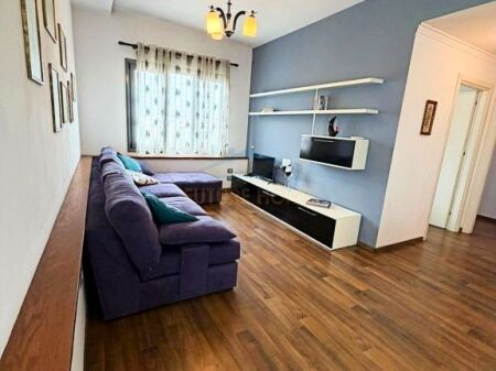 Qera , Apartament 2+1 , Pazari i Ri , Tirane