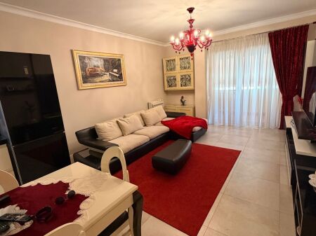 APARTAMENT 2+1, ME QIRA  QENDRA KRISTAL, KOMUNA E PARISIT