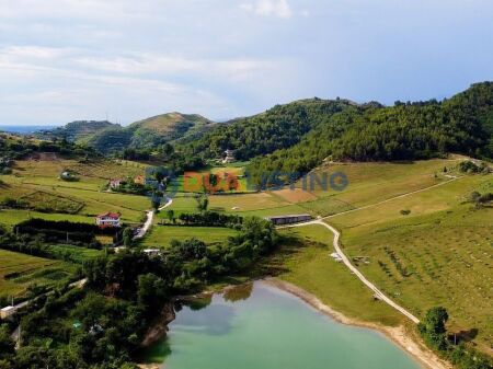 🌿 Vendita Terreno con Super Posizione 📍Lago di Kombinat