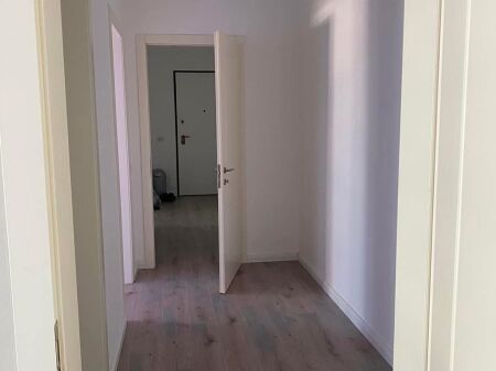 Shitet apartament 2+1+ parkim Sima Com