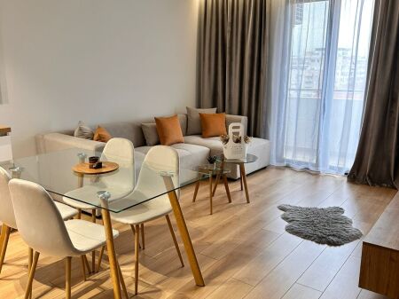 Apartament 2+1 per qira tek Rruga Jordan Misja.