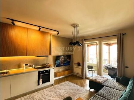 Grand Complex, Electric Market - In vendita 1+1 59m2 + 10m2 Veranda