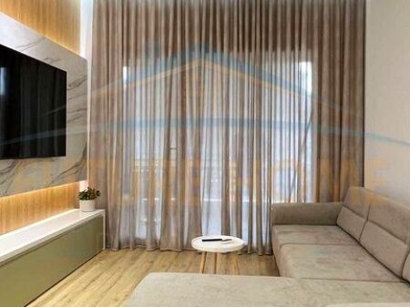 Qera, Apartament 2+1+2+Post Parkimi, Kopshti Botanik,Tiranë