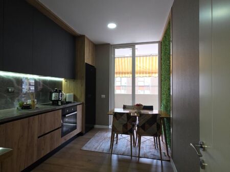 Shitet Apartament 2+1+2 tek Kompleksi Panorama – pranë Hotel Prestige & Hipotekës së Tiranës