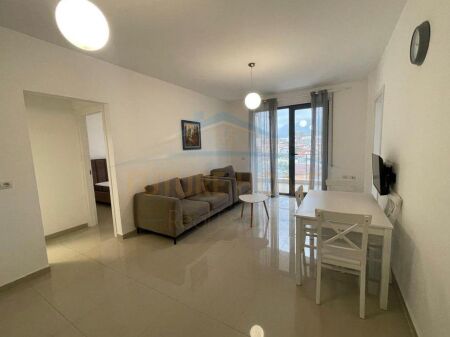 Shitet, Apartament 2+1, "Residenca Alba", 21 Dhjetori.