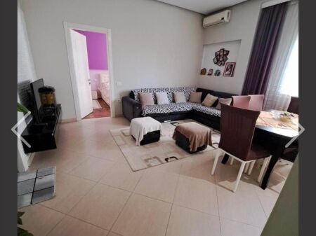 Apartament 2+1 me qera tek Rrethi i Shkozes