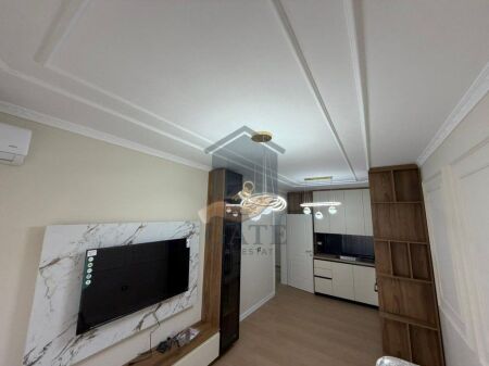 For sale, Apartment 1+1, At Shkëmbi i Kavajës, Near Hotel Majestic.
