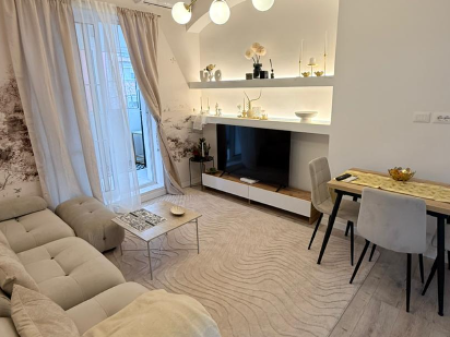 Apartament 2+1 për Shitje tek Pallatet Agimi