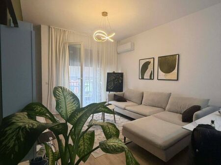 5 MAJI, SHESIM APARTAMENT 2+1+2 !