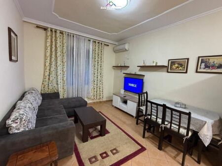 Apartament Me Qera 1+1 Tek Ish-Restorant Durrsi ( ID B211464) Tirane
