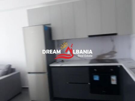 Apartament 3+1 me qera ne Fund te Rruges 5 Maji prane Pallateve te Rindertimit (ID 4231491)