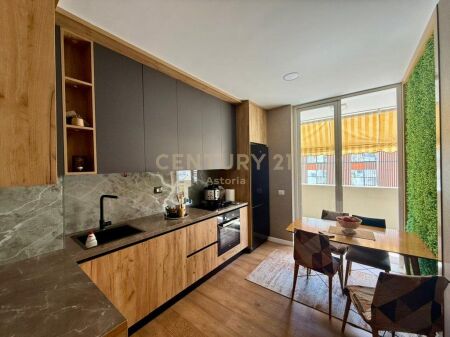 SHESIM APARTAMENT 2+1+2 TE KOMPLEKSI "PANORAMA"