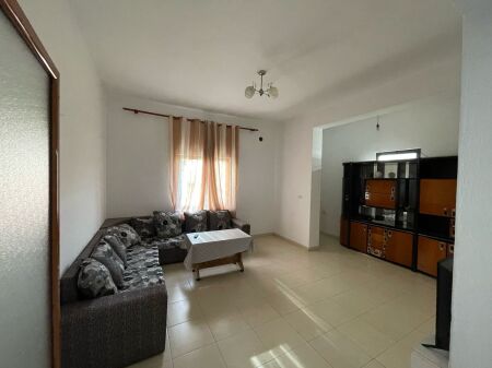 Jepet me qera 2+1 afer wellit ne Astir 400€