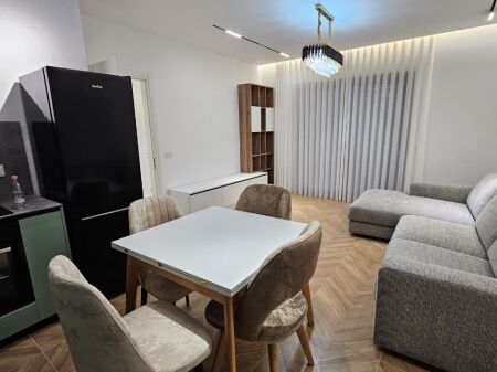 Shiten 2 apartamente 1+1,oasis,kati i 1 banim,2400€/m²