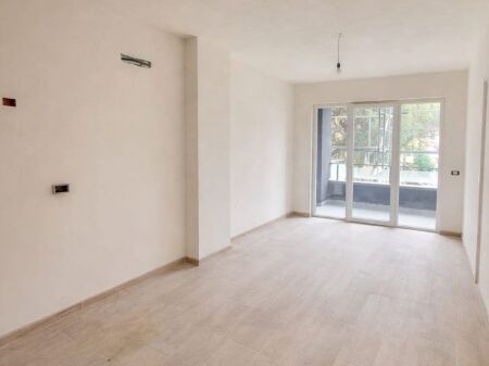  Apartment 1+1 for Sale – Golem, Durrës 