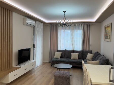 1+1, at the dry lake, 550 euros