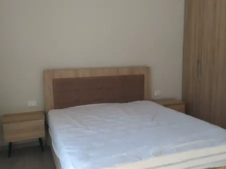  Jepet apartament me qera në Shkozë 1+1 350€