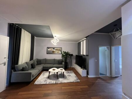Jepet Apartamenti 2+1+2Prane kompshtit zologjik , Rruga Eduart Mano