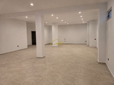 NEGOZIO IN AFFITTO 90 M2 YZBERISHT 2000 EURO