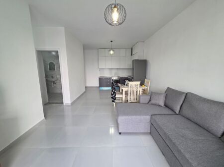 Shitet Apartament 2+1+2 |  City Garden Residence, Rruga 5 Maji