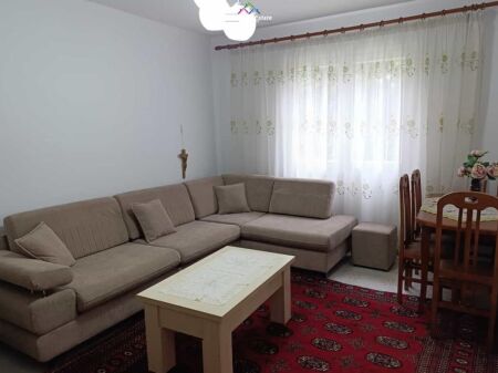 Apartament Me Qera 2+1 Ne Kombinat (ID B221425) Tirane