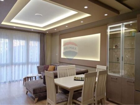 Apartament 2+1+2 me qera Pazari Ri