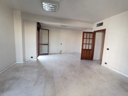 LOCALE PER UFFICI IN AFFITTO A TOPTANI
