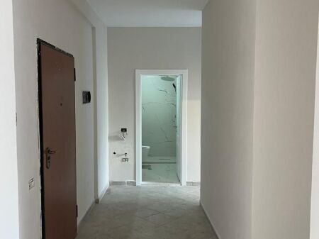 SUPER APARTAMENT NE ASTIR