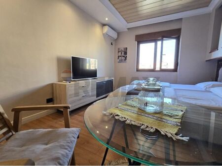 Apartamente per qira per Airbnb