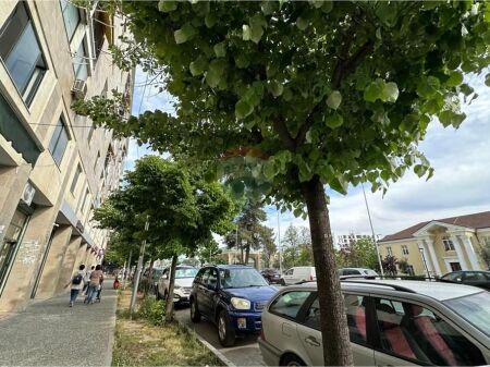 TERRENO + COSTRUZIONE IN VENDITA A KINOSTUDIO
