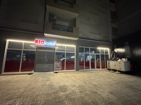 NEGOZIO IN AFFITTO 240M2