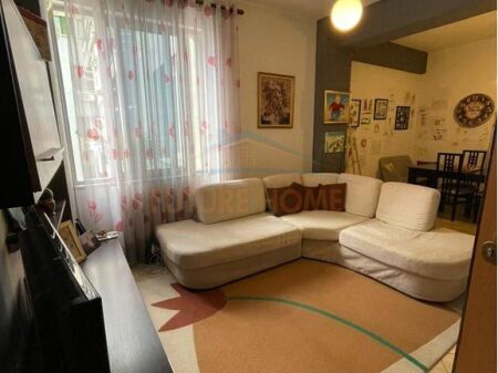 For sale, Apartment 2+1, Kavaja Street, Tirana