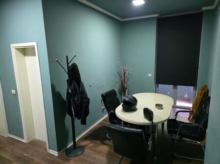 UFFICIO IN AFFITTO 75M2 BLLOK
