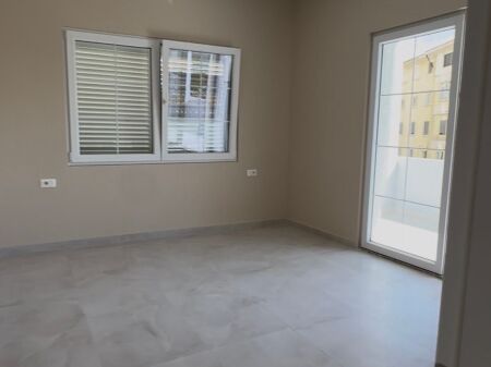 Locale Commerciale in Affitto a Durazzo !