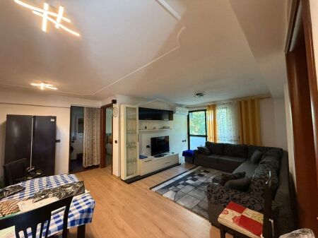 Shitet apartament 2+1 Myslym Shyri Tirane