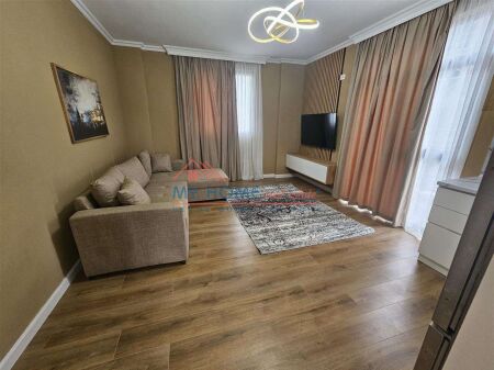 Appartamento 2+1 in affitto Via Dibres Tirana