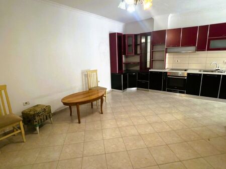 Shitet apartament 2+1 në Astir, te Dy Palmat ne Astir